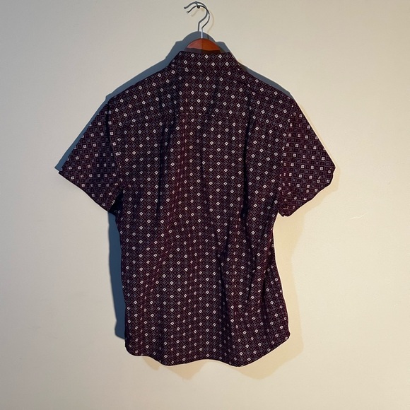 Guess Brand Button Up Large - Picture 2 of 3
